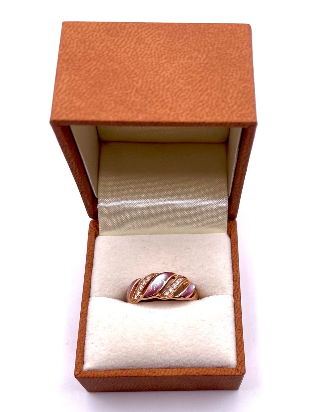 Kabana 14k Gold, Diamond & Mother of Pearl Ring